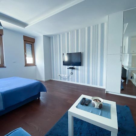 Apartment Azzurro Lux Belgrado Exterior foto